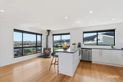 Property photo of 78 Oakdowns Parade Oakdowns TAS 7019