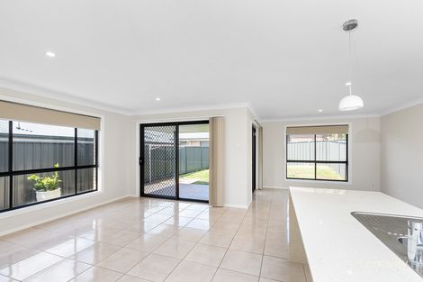 Property photo of 14A Awabakal Drive Fletcher NSW 2287