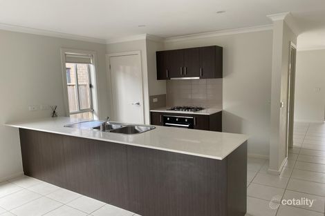 Property photo of 50 Taworri Crescent Werribee VIC 3030