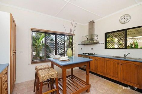 Property photo of 11 Brisk Street Rowes Bay QLD 4810
