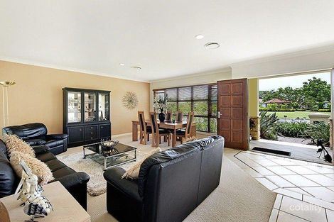 Property photo of 2022 Gracemere Gardens Circuit Hope Island QLD 4212