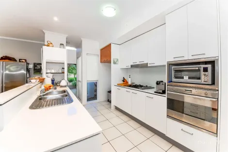 Property photo of 27/28 Amazons Place Jindalee QLD 4074