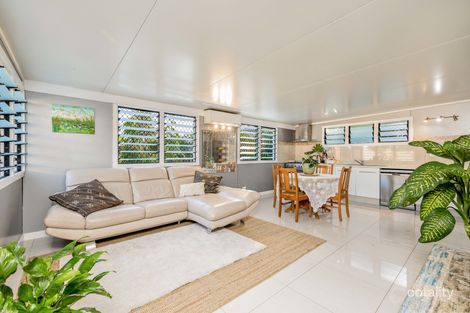 Property photo of 37 Hibiscus Lane Holloways Beach QLD 4878