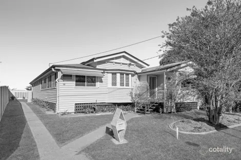 Property photo of 10 Menzies Lane Eastern Heights QLD 4305