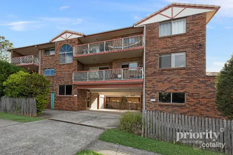 2/1 Parkhill St, Chermside, QLD 4032