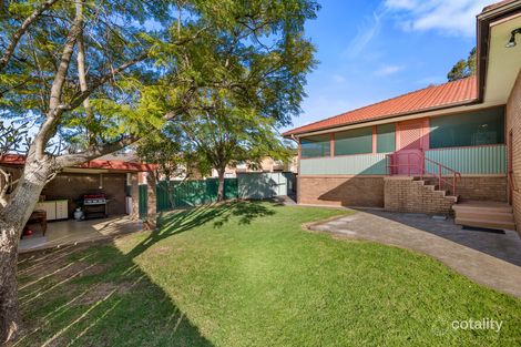 Property photo of 1 Daru Place Glenfield NSW 2167