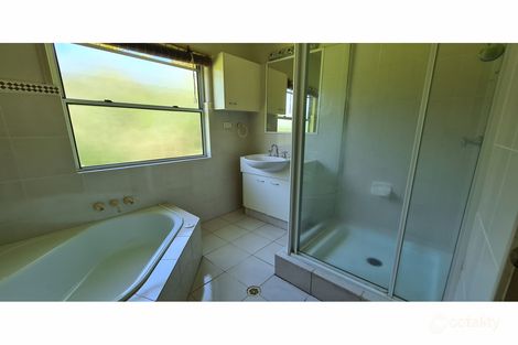 23 Hipwood Ave, Coorparoo, QLD 4151