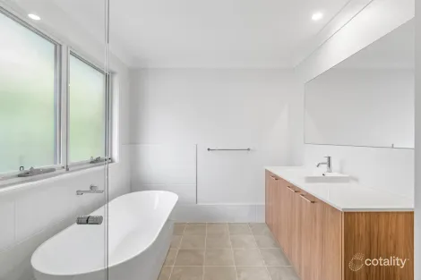 Property photo of 131 Bateau Bay Road Bateau Bay NSW 2261