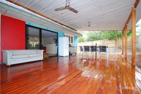 14 Gilbert Rd, Windsor, QLD 4030