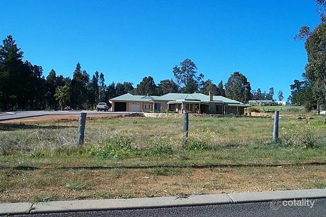 342 Prinsep St N, Collie, WA 6225