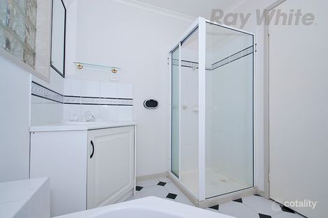 Property photo of 34 Azarow Circuit Croydon South VIC 3136