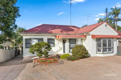 13 Robsons Rd, Keiraville, NSW 2500