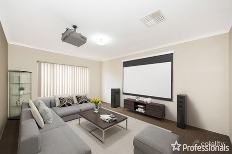 Property photo of 33 Pomera Drive Byford WA 6122