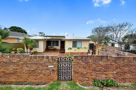 14 Challenor St, Rockville, QLD 4350