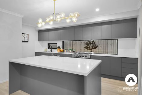 Property photo of 33 Napier Crescent Yarrabilba QLD 4207