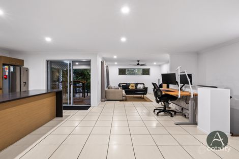 Property photo of 3 Bakers Ridge Drive Oxenford QLD 4210