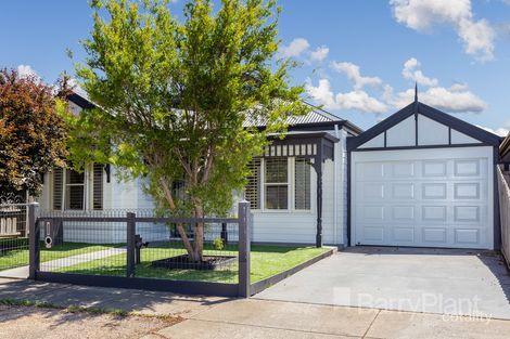 Property photo of 27 Hollington Crescent Point Cook VIC 3030