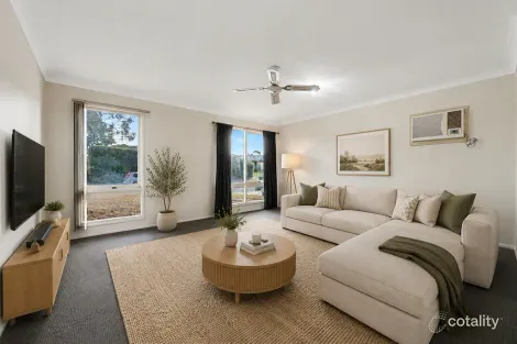 Property photo of 6 Red House Crescent McGraths Hill NSW 2756