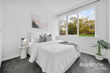 Property photo of 1/8 Avondale Road Armadale VIC 3143