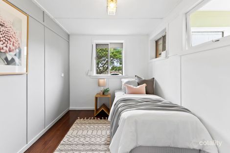 5 Seaville Ave, Scarborough, QLD 4020