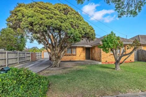 10 Hopkins St, Dandenong, VIC 3175