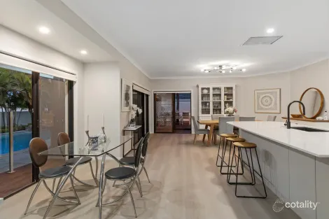 Property photo of 106 Monterey Keys Drive Helensvale QLD 4212