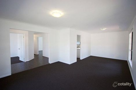 Property photo of 3 Shearer Place Roxburgh Park VIC 3064