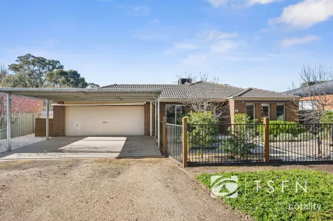 18 Uxbridge St, Strathfieldsaye, VIC 3551