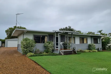 38 Ocean St, Burnett Heads, QLD 4670