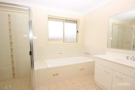 Property photo of 5 Redmond Circuit Cameron Park NSW 2285