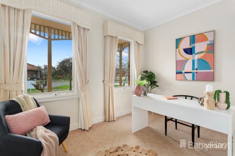 Property photo of 10 Oakridge Street Doreen VIC 3754