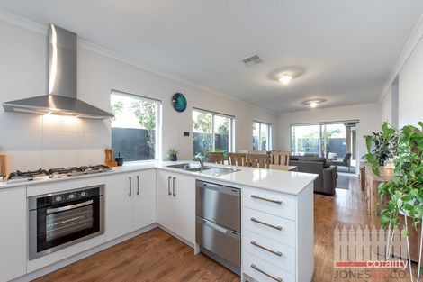 221 Dalmilling Dr, Ellenbrook, WA 6069