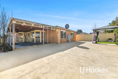 Property photo of 8 Crabill Walk Narre Warren South VIC 3805