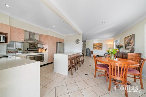 Property photo of 2/33 Simpsons Road Bardon QLD 4065