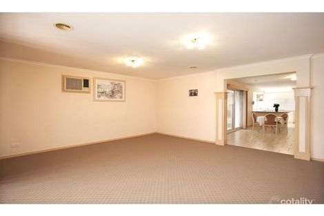 Property photo of 77 Frost Drive Delahey VIC 3037