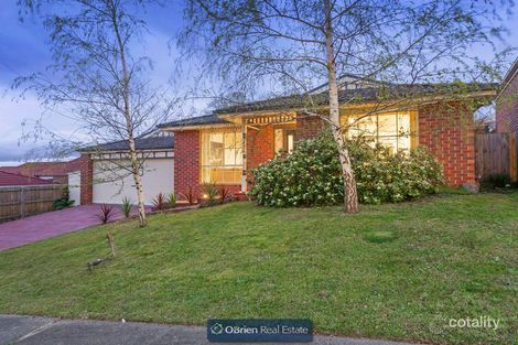 Property photo of 4 Kuranda Crescent Berwick VIC 3806