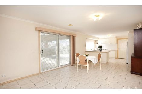 Property photo of 77 Frost Drive Delahey VIC 3037