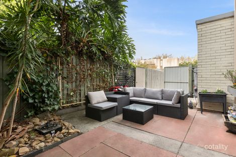 Property photo of 8/15 Pine Avenue Elwood VIC 3184