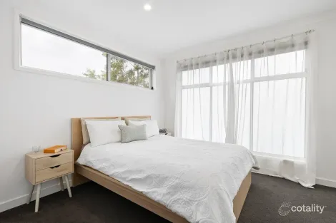 Property photo of 20 Lemnos Walk Greenvale VIC 3059