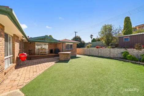 Property photo of 49 Girdlestone Circuit Calwell ACT 2905