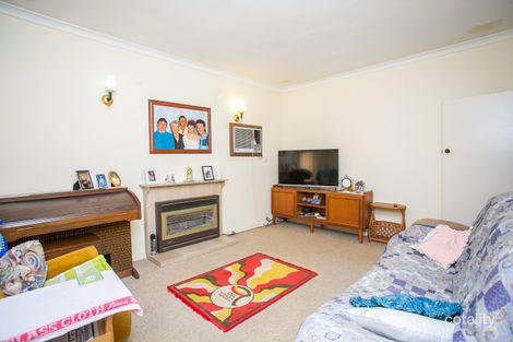 Property photo of 40 Tetworth Crescent Nollamara WA 6061