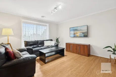 Property photo of 7 Owen Close Keilor Downs VIC 3038
