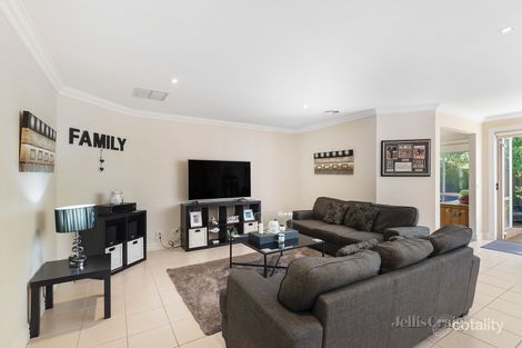 Property photo of 62 Faversham Avenue Lake Gardens VIC 3355