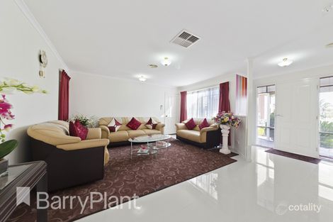 Property photo of 6 Newhaven Way Cairnlea VIC 3023