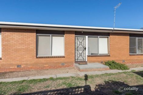 Property photo of 5 Ivanhoe Street Wendouree VIC 3355