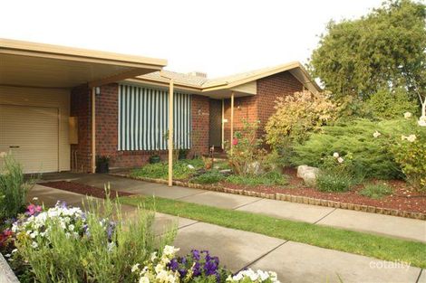 4 Dillon St, Redwood Park, SA 5097