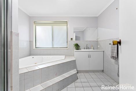 Property photo of 15 Rosina Street Woodcroft SA 5162