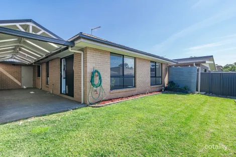 Property photo of 8 Binyang Avenue Glenmore Park NSW 2745
