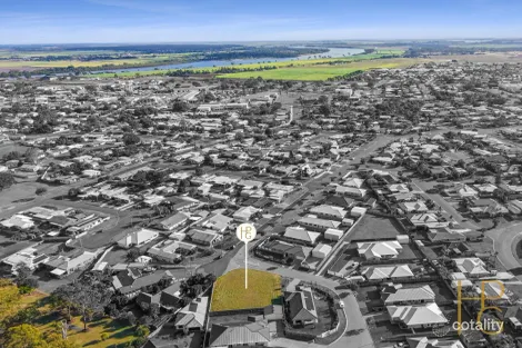2 June Pl, Bundaberg East, QLD 4670