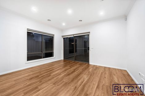 Property photo of 5 Oaky Crescent Cobblebank VIC 3338